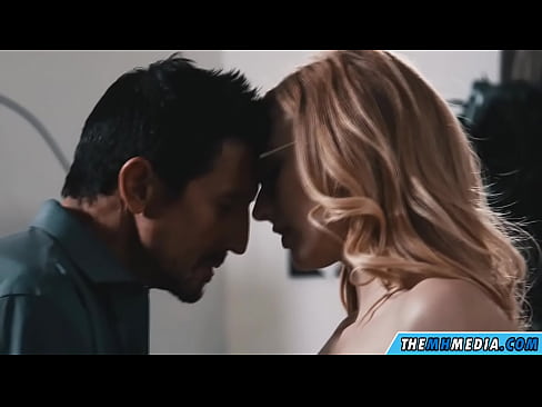 ❤️ Ρομαντικό σεξ με μια πρόστυχη ξανθιά. ☑ στο el.porn-mz-com.ru ☑